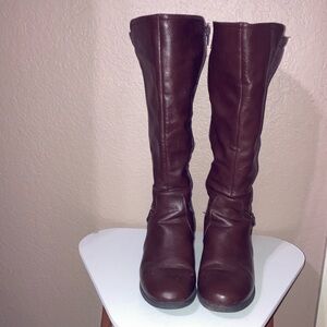 Wide Calf boots Size: 9